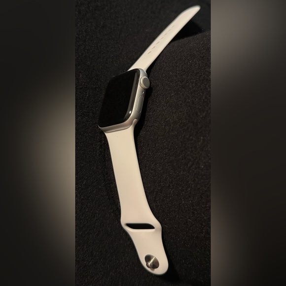 Apple Watch SE - Picture 4 of 5